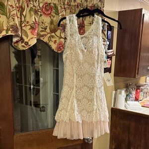Betsy & Adam Lace Dress in White and Pink